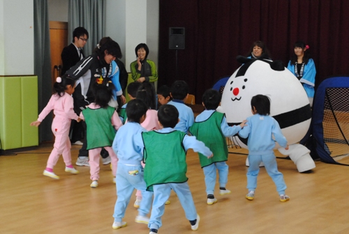 お米キャラバン（美鳩幼稚園） (8).JPG