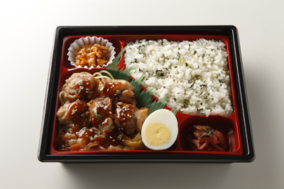 ＦＣ岐阜 鶏ちゃん風弁当.jpg