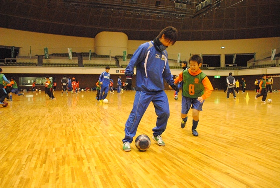 で愛ドームサッカー教室 (6).JPG