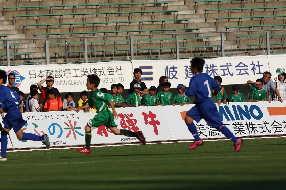 ＦＣ岐阜アカデミーU-13お披露目試合 (12).JPG