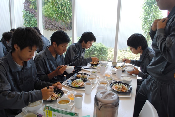 岐阜車体工業　工場見学 (8).JPG